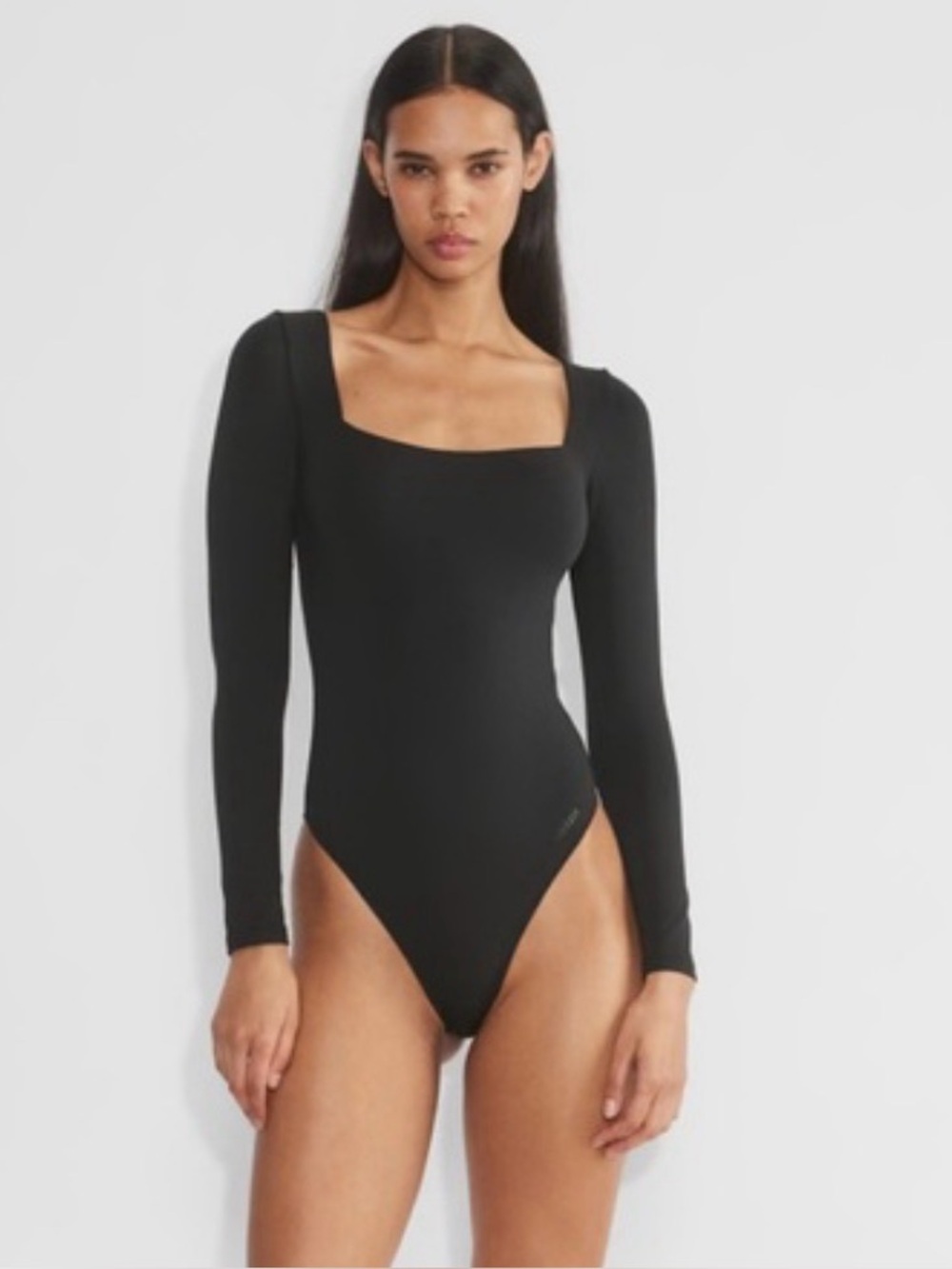 Aritiza Black Long Sleeve Square Neck Bodysuit
